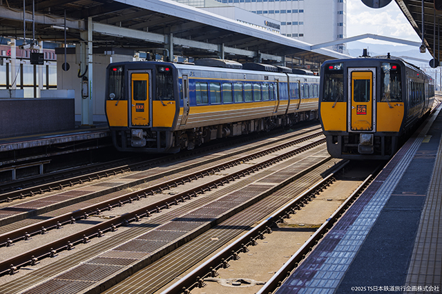 JR West Limited Express KiHa187