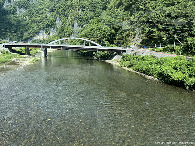 Hakubi Line Scenery - Takahashi River (Niimi Ikura)