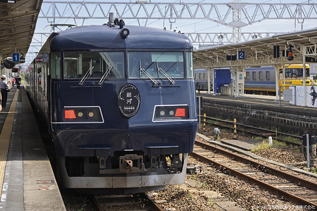 West Express Ginga (117系 - M117) at Shingu