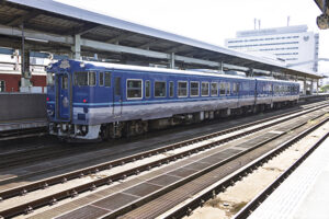 JR West's Ametuchi Tourist Train at Tottori